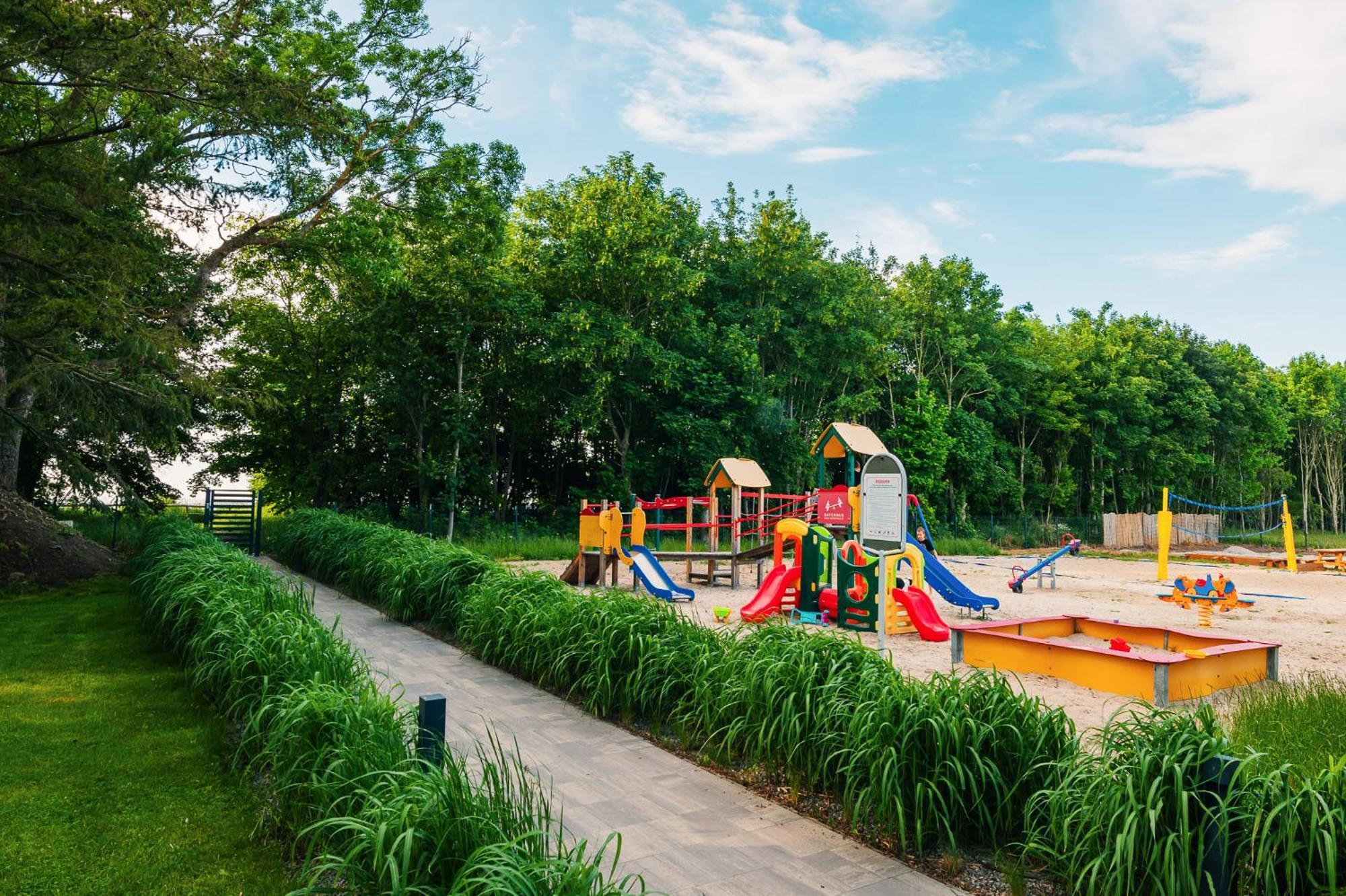 Domki Villa Hoff Resort Trzęsacz Kültér fotó